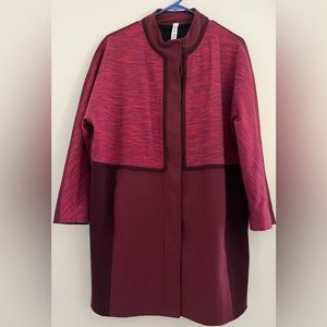Lululemon stylish Coat in bright beautiful berry color size M. Barely used
